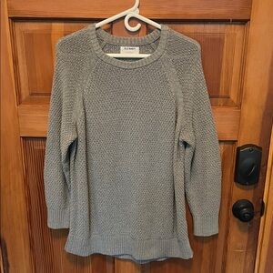 Old Navy Women's Textured Gray Crew Neck Sweater